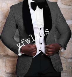 New Style Embossing Handsome Shawl Lapel Groom Tuxedos Men Suits Wedding/Prom/Dinner Best Man Blazer(Jacket+Pants+Tie+Vest) W388