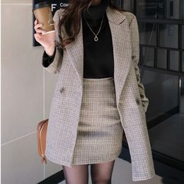 Plaid woolen coat suit autumn and winter new Korean version of tooling high waist bag hip skirt 2-piece set for women 201130