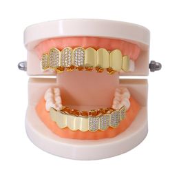 18K Yellow Gold Punk Hiphop Cubic Zircon Vampire Teeth Fang Grillz Dental Mouth Grills Braces Tooth Cap Rapper Jewellery for Cosplay Party