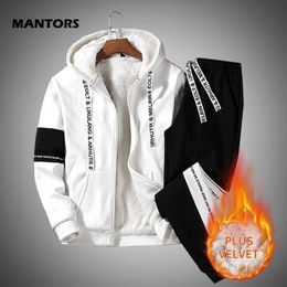 New Winter Thicken Men's Sets Casual Warm Tracksuits Men Fleece Sweatshirt Set Hoodies + Pants 2 Pieces Male Hoodie Track Suits 201201