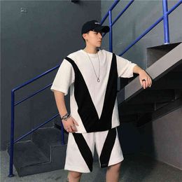 Men's Casual Suit Korean Style New Fashion Patchwork Colour Round Neck Casual T-shirt and Shorts 2022 New Men Outfit Set G220224
