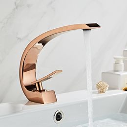 Basin Faucet Modern Bathroom Mixer Tap Rose Gold Wash basin Faucet Single Handle Single Hole Hot and Cold Waterfall Fauce