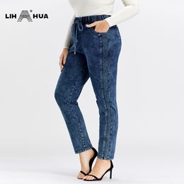 LIH HUA Women's Plus Size Casual Jeans high flexibility 201029