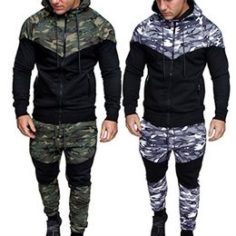 Tracksuit Men Spring Camouflage Sweatshirt Top Pants Sets Sports Suit Plus Size Male Zipper Pocket Long Sleeve Track Suit #Zer LJ201117
