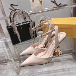 2022 Fashion Designer Dress Shoes Ladies High Heels Exquisite Comfortable Strap Women Alphabet Diamond Joint Sandals Leather Material Size 35-41