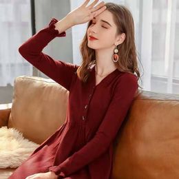 Hot Sale women fall winter sweater dress luxury designer long sweaters dresses womens knitted classic V neck vintage empire scallop Dress