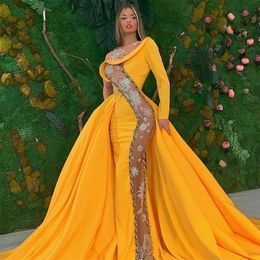 2020 Yellow Mermaid Evening Dresses Lace Sequined Transparent Long Formal Prom Gowns Overskirt Red Carpet Dress