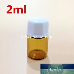 Free Shipping 100/lot 2ML Amber Glass Bottles 2CC Mini small Sample Vials Essential Oil Bottle with white Octagonal screw cap
