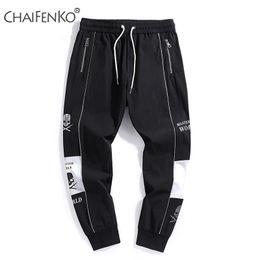 CHAIFENKO New Hot Jogger Sports Trousers Men Hip Hop Streetwear Pocket Cargo Pants Fashion Reflective Beam Foot Men Pants 201110