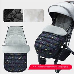 Winter Outdoor Baby Stroller Sleeping Bag Envelopes Warm Waterproof Footmuff Universal Thicken Cushion Windshield Sleepsacks 220216