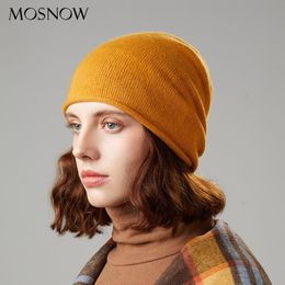 Woman Spring Autumn Beanie Hat Solid Colour Knit Bonnet Cap Casual Thin Soft Skull Cap Women 'S Winter Hat Wool Beanie Skullies Y201024