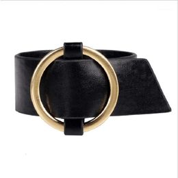 2022 coréen accessoires de mode hommes Charme Bracelets Coréen Solle Simple Large Bracelet en cuir véritable avec boucle de fermoir alliage Mode Menwomen Accessoires Cadeaux1