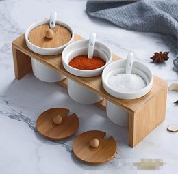 Creative Kitchen Storage ceramic seasoning pot set, household box 3-piece bottle salt pot. Can be used in many places