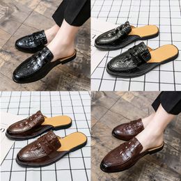 Luxury Brand fashion Mens designer Crocodile pattern slippers Genuine Leather mules black Brown slipper mens casual slip-on shoes Large size 38-45