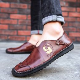 Man New Summer Fashion Hand-sewn Casual Shoes Hombre Soft-sole Loafers Moccasin Male Slip-on Leisure Young Driving Footwear