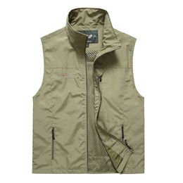 Summer Mesh Vest With Many Pockets For Men Thin Breathable Multi Pocket Classic Waistcoat Male Photographer Sleeveless Jacket 201119