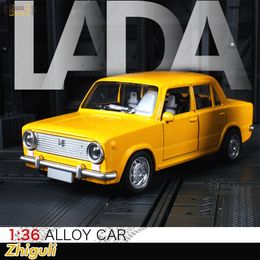 LADA Zhiguli 1:36 Alloy autoVAZ Metal Diecasts & Toy Vehicles Miniature 1/36 Scale Model Car Toys LJ200930