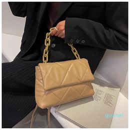 Designer handbag thick chain handle luxury Shoulder bags women Diamond Lattice messenger bag Individuality crossbody bag Lozenge solid 20223