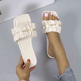 Slippers Women New Summer Sandals Female Flat Outdoor Beach Open Toe Pleated Chain Decoration for 220304