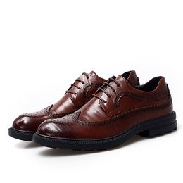 Men's Brogue Perforated genuine Leather Wing-tip flats outdoor Lace Up Oxford Dress Office business Wedding party Shoes