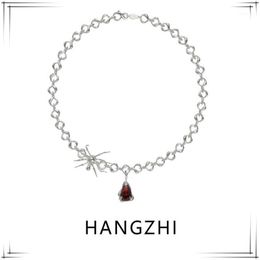 Chains HANGZHI 2021 Exaggerate Spider Drop-shaped Red Zircon Pendant Choker Clavicle Chain Necklace For Women Girls Party Jewelry1