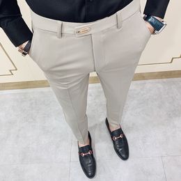 Casual Slim Fit Erkek Takım Elbise Pantolon Streetwear Suit Pantolon Erkekler 34 Yüksek Kaliteli Beyler Ofis Pantolon Erkekler Tüm Maç ayak bileği uzunluğu 201.027