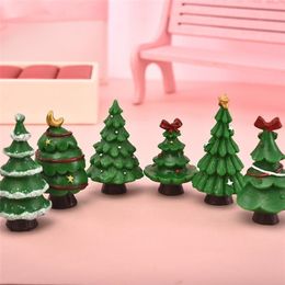 6 pieces Cute Merry Christmas Tree Ornaments Terrarium Accessories Fairy Garden Figurines Doll House Decor Y201020