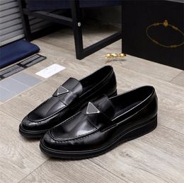 Men Triple Black Brushed Leather Loafers Dress Shoes Red Bottom Oxfords Bridegroom Boat Sneakers Mens Business Wedding Party Casual Flat Soles Sneaker EUR40-44