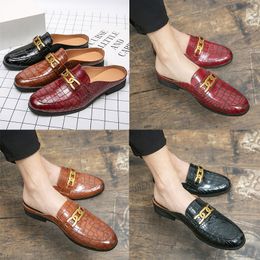 Metal button Luxury Mens designer Crocodile pattern slippers Genuine Leather mules mens casual slip-on shoes Large size 38-47