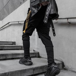 -Neue Seitentaschen Dunkel Stil Gespleißte Hip Hop Skinny Herren Cargo Sweatpants Joggers Hosen Mode Ganzkörperansicht Bleistifthose T200706