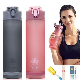 New Arrival Sports Water Bottle With Straw Tritan Plastic Outdoor My Bottles BPA Free Shaker Gym Bottle For School Kids 201128