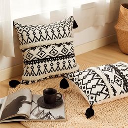 Black Geometric Home Decor Handmade Embroidery Pillow Cover Beige Cushion Cover with Tassels Pillow Case Pillow Sham 30x50cm 210201