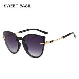 SWEET BASIL 2020 Vintage Cat Eye Sunglasses Women Oversized Round Sun Glasses Retro Eyewear Female Alloy Legs Oculos UV4001