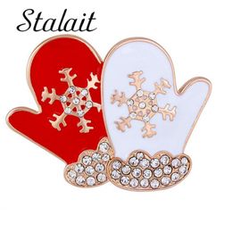 Pins, Brooches Merry Christmas Pins Cute Gloves Carved Snowflake Enamel Rhinestone Pin Badges Brooch Gift For Child
