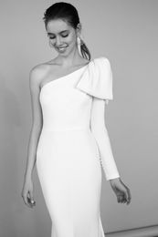 2021 Mermaid Wedding Dresses One Shoulder Long Sleeve Simple Wedding Dress Bridal Gowns