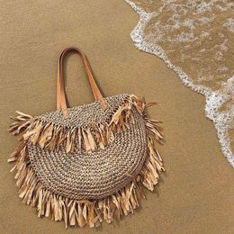 Shopping Bags Simple Tassel Straw Bag Women Shoulder Bohemian Round Woven Large Capacity Lady Summer Beach Travel Purses 220301