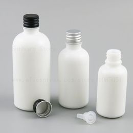 Empty Perfume bottle Glass Aromatherapy Essential Oil Bottle Reusable Refillable White Bottles with black silver cap 500pcs