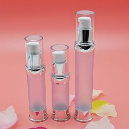 new design : 15ml frosted airless bottle with UV silver pump and bottom,lotion used for Cosmetic Container