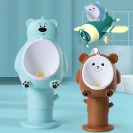 Cartoon Bear Wall-Mounted Hook Urinal Baby Adjustable Height Boy Potty Toilet Training Children Stand Vertical Urinal Pee Toilet LJ201110