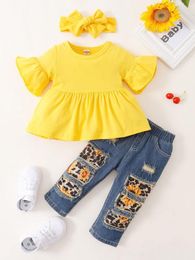 Baby Flounce Sleeve Tee & Patched Jeans & Headband SHE