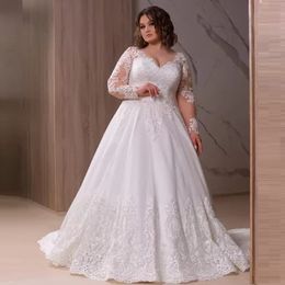 2022 Plus Size Bohemian Wedding Gown V Neck Appliqued Long Sleeves Lace Bridal Dresses Ruffle Sweep Train Custom Made Abiti Da Sposa