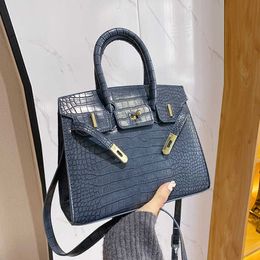 Luxury Bag Handbag Popular women's 2022 new live broadcast fashion simple shoulder large capacity versatile hand