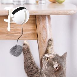 Funny Cat Toy Ball Automatic Teaser Stimulating Toys For Cats Interactive Electric Flutter Rotating Lifting Pet Drapak Dla Kota 201217