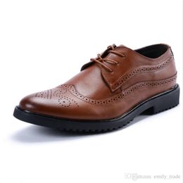 Fashion Leather shoes Men Dress Shoe For Men Lace Up Men Formal Shoes Fashion broch wedding banquet shoes