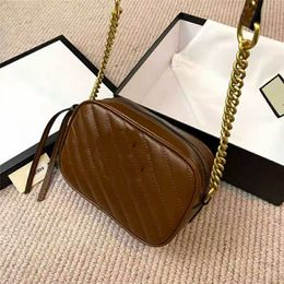 Newest Designer Golden Buckle Baguette Bag Heavy Chains Strap Cross Body Bags Real Leather Caramel Colour Shoulder Bag Twill Women Handbags