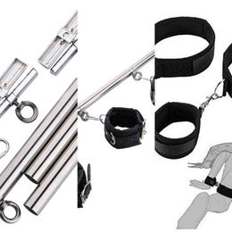 Nxy Sm Bondage Bd Sex Set Leather Handcuffs Spreader Bar with Steel Pipe Hand Leg Straps Restraints Slave Fetish Aldult Toys 1223