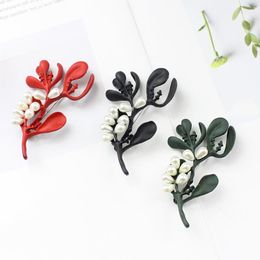 Pins, Brooches Antique Sense Olive Branch Petal Imitation Pearl Overcoat Suit Accessories Easy Matching Temperament For Women Pins