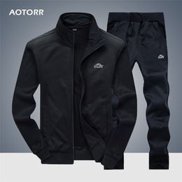 Men's Casual Tracksuit Men 2 Pieces Set Autumn Spring Polyester Fleece Sweatshirt Gyms Jacket+Pants Male Sweat Jogger Suits 201201