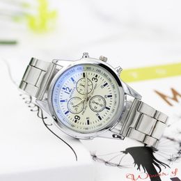 Wristwatches Mens Business Watches Top Stainless Steel Quartz's Wrist Fashion Geneva Daily 281