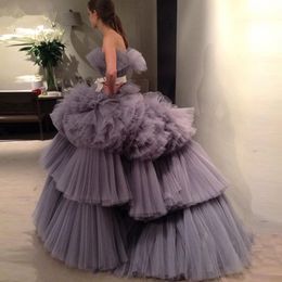 2021 Ball Gown Prom Dress Tiered Ruffled Tulle Unique Evening Party Dress Celebrity Pageant Party Gowns